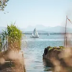 Apartment Hoixl Guetl Auf Der Frauenchiemsee